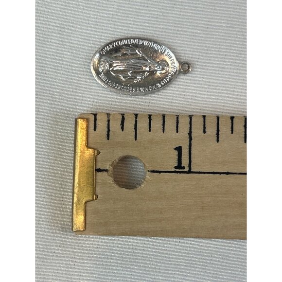 Vintage Small Silver Tone Mary Conceived Without Sin Medal Pendant Italy - Picture 4 of 4